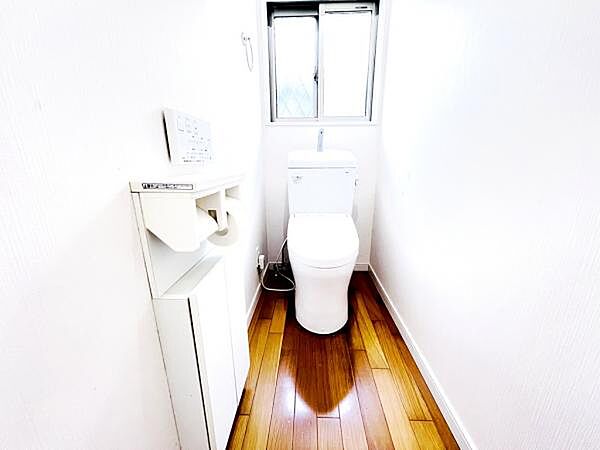 ほっと安らげるトイレ空間です。