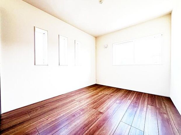 子供部屋にもちょうど良い大きさのお部屋です。