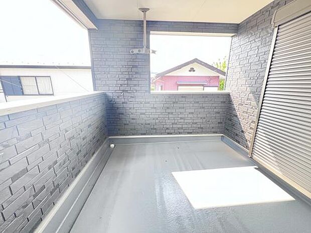 お洗濯ものを気持ち良く太陽の光で干せるのが嬉しいですね。