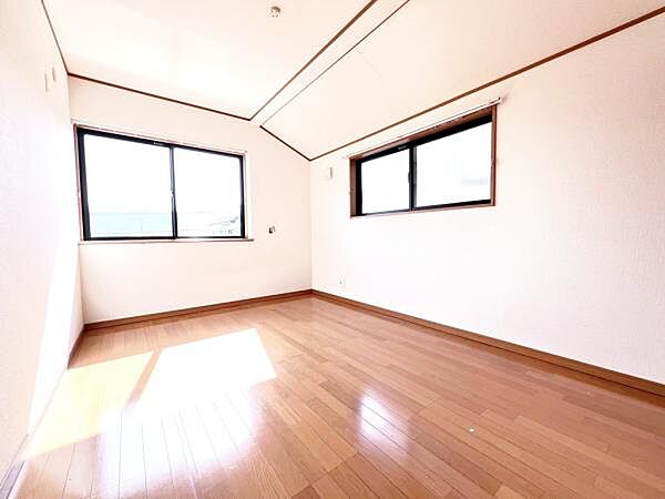 子供部屋にもちょうど良い大きさのお部屋です。