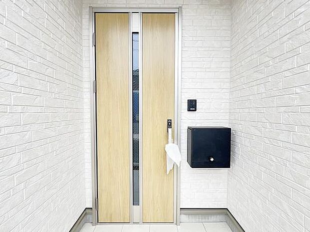 いつも気持ちよくご家族を迎えられる玄関です。