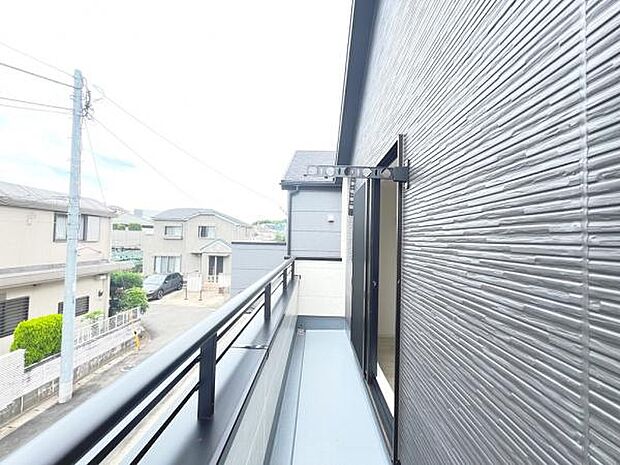 お洗濯ものを気持ち良く太陽の光で干せるのが嬉しいですね。