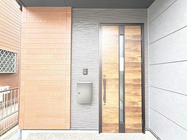 いつも気持ちよくご家族を迎えられる玄関です。