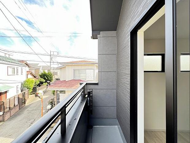 お洗濯ものを気持ち良く太陽の光で干せるのが嬉しいですね。