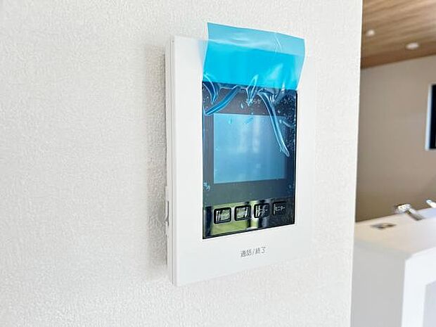 ご来客者確認できるTVモニター付きインターフォン。