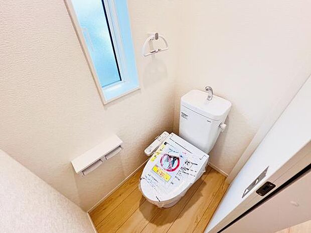 ほっと安らげるトイレ空間です。
