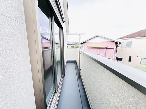 お洗濯ものを気持ち良く太陽の光で干せるのが嬉しいですね。
