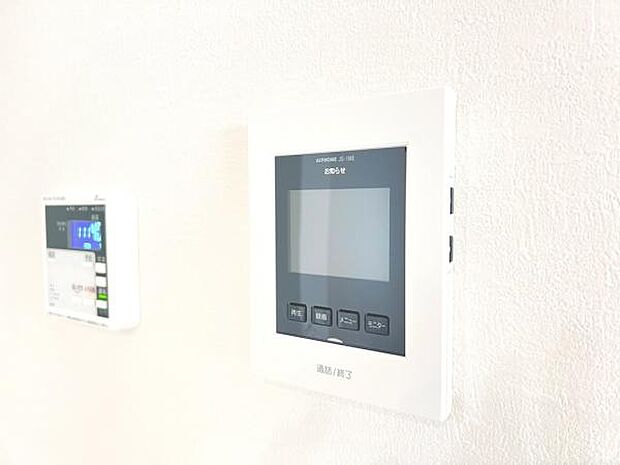 訪問者を確認できるTVモニター付きインターフォンです。