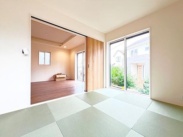 和室スペースです。畳のお部屋は寛げる空間ですね。