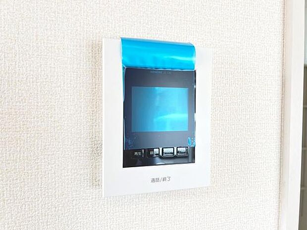 訪問者を確認できるTVモニター付きインターフォンです。