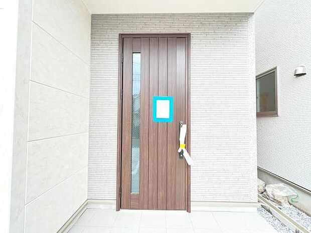 いつも気持ちよくご家族を迎えられる玄関です。