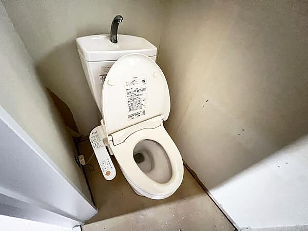 ほっと安らげるトイレ空間です。