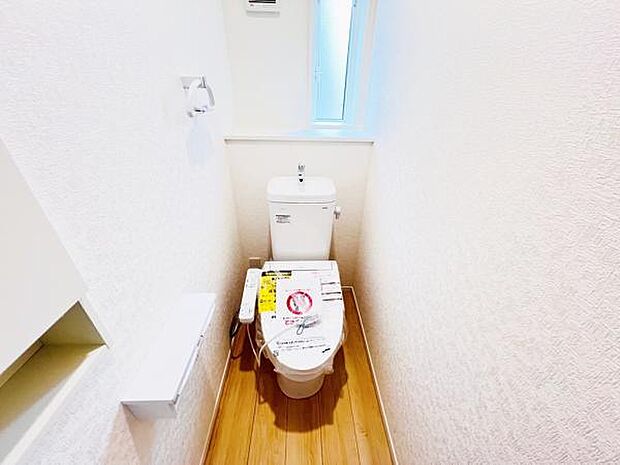ほっと安らげるトイレ空間です。