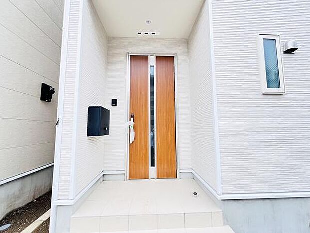 いつも気持ちよくご家族を迎えられる玄関です。