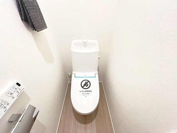 快適に使用できる温水洗浄便座付きトイレです。