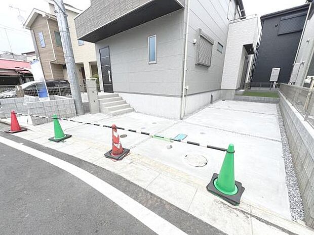 駐車場ももちろん完備しておりますのでお車所有の方にも心強いです。