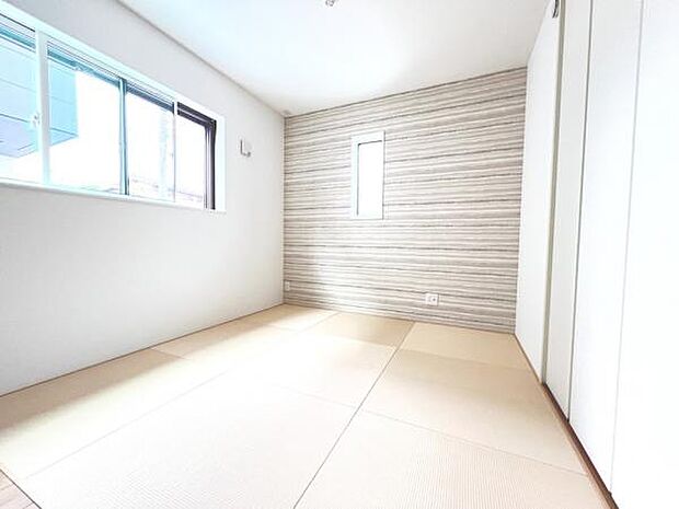 和室スペースです。畳のお部屋は寛げる空間ですね。