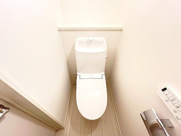 ほっと安らげるトイレ空間です。
