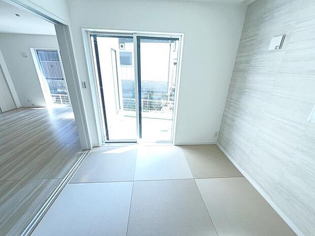 和室スペースです。畳のお部屋は寛げる空間ですね。