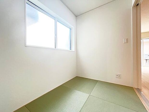 和室スペースです。畳のお部屋は寛げる空間ですね。