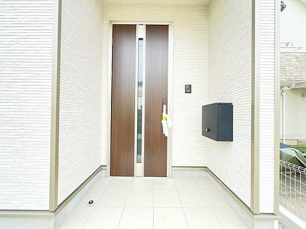 いつも気持ちよくご家族を迎えられる玄関です。