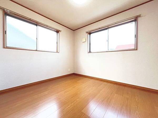 子供部屋にもちょうど良い大きさのお部屋です。