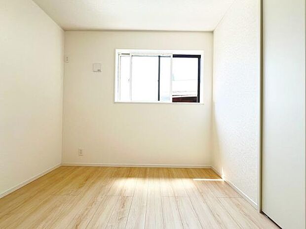 子供部屋にもちょうど良い大きさのお部屋です。