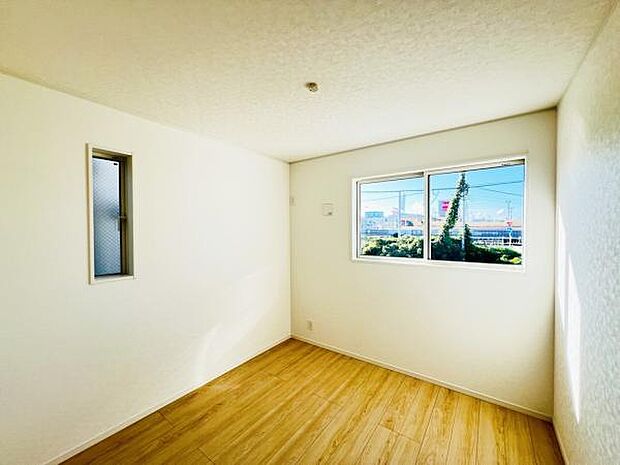 子供部屋にもちょうど良い大きさのお部屋です。