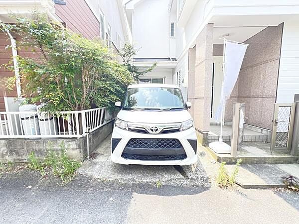駐車場ももちろん完備しておりますのでお車所有の方にも心強いです。