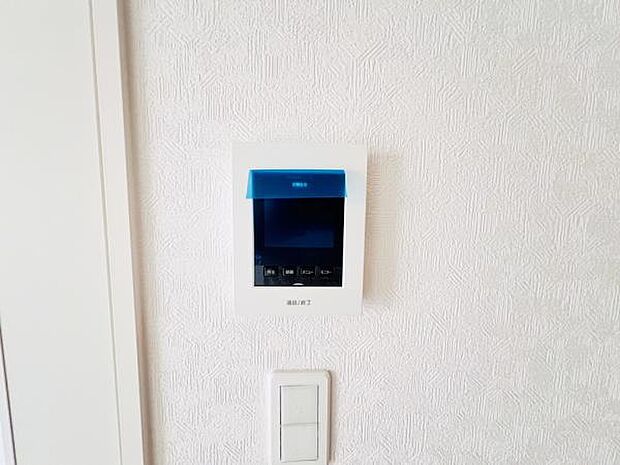 訪問者を確認できるTVモニター付きインターフォンです。