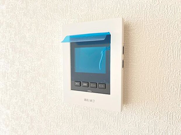 訪問者を確認できるTVモニター付きインターフォンです。