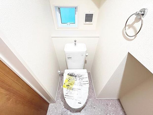 ほっと安らげるトイレ空間です。