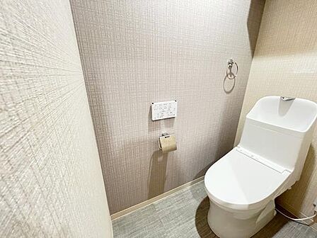 ほっと安らげるトイレ空間です。