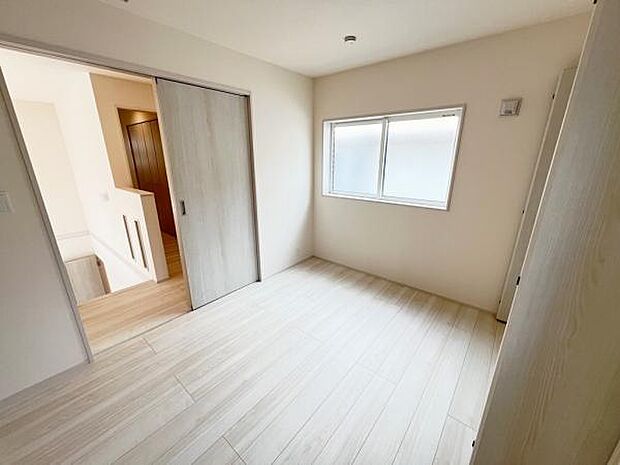 子供部屋にもちょうど良い大きさのお部屋です。
