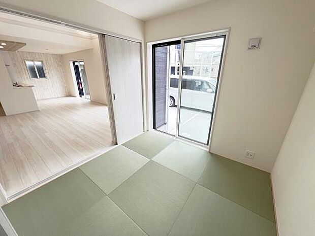 和室スペースです。畳のお部屋は寛げる空間ですね。