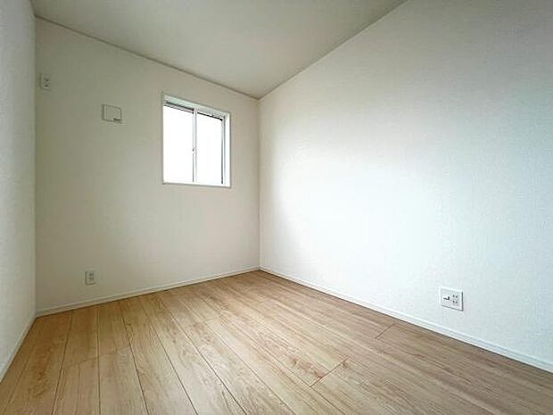 子供部屋にもちょうど良い大きさのお部屋です。