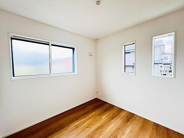 子供部屋にもちょうど良い大きさのお部屋です。
