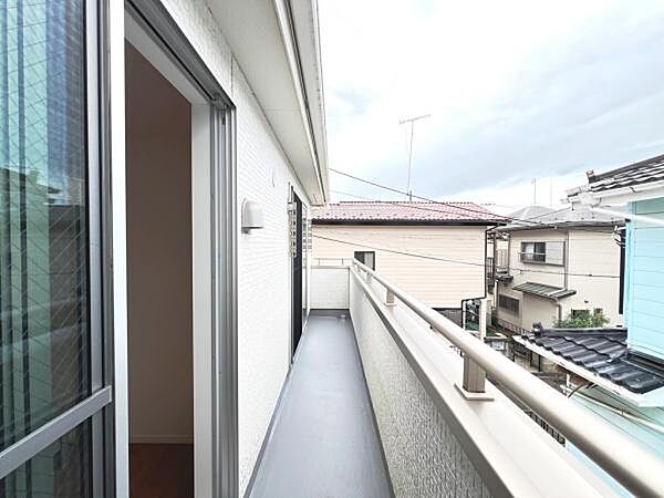 お洗濯ものを気持ち良く太陽の光で干せるのが嬉しいですね。