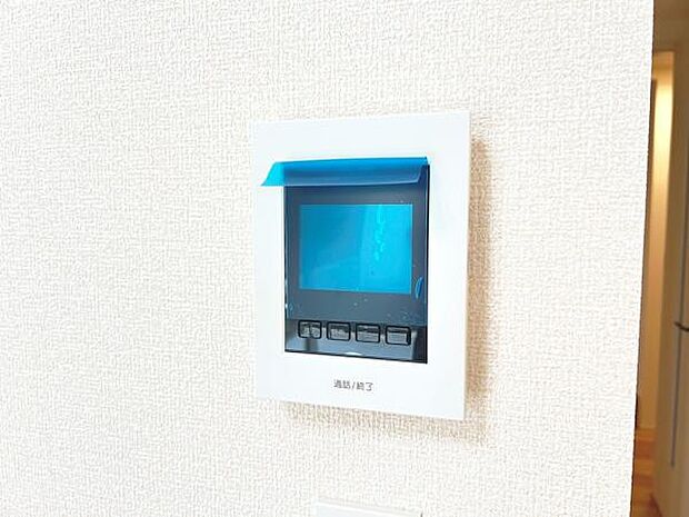 訪問者を確認できるTVモニター付きインターフォンです。
