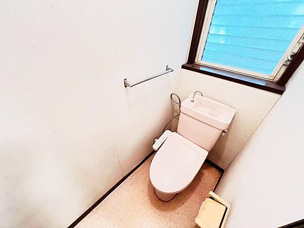 ほっと安らげるトイレ空間です。