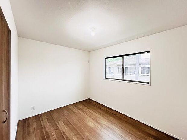子供部屋にもちょうど良い大きさのお部屋です。