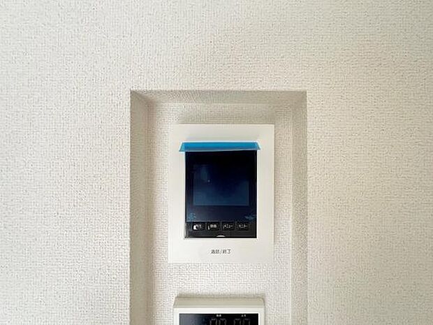 訪問者を確認できるTVモニター付きインターフォンです。
