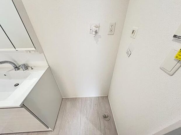 お天気を気にせずお洗濯ができ、室内干し可能です。
