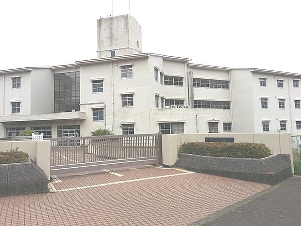 森の里小学校　徒歩3分（約200m）