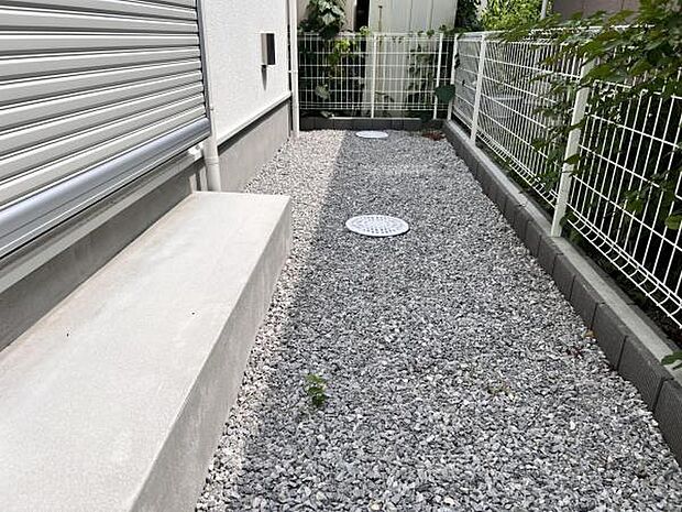 お庭スペースは、ガーデニングやお子様との外遊びなど多彩な用途でお楽しみいただけます。