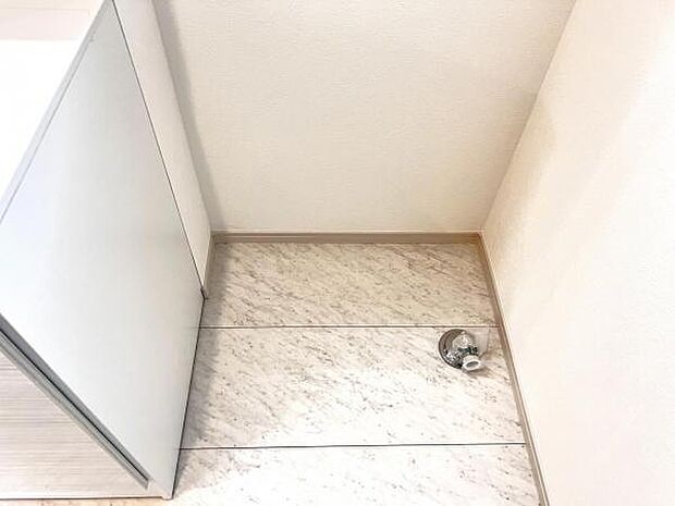 お天気を気にせずお洗濯ができ、室内干し可能です。