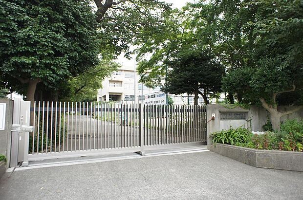 厚木市立睦合中学校まで約670m(徒歩9分)