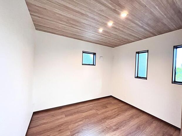 子供部屋にもちょうど良い大きさのお部屋です。