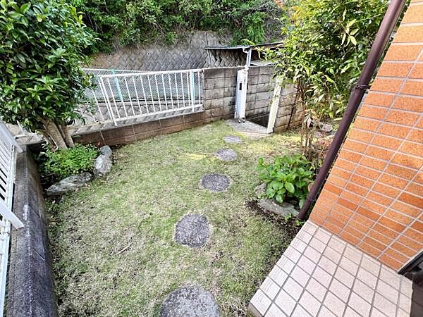 お庭スペースは、ガーデニングやお子様との外遊びなど多彩な用途でお楽しみいただけます。