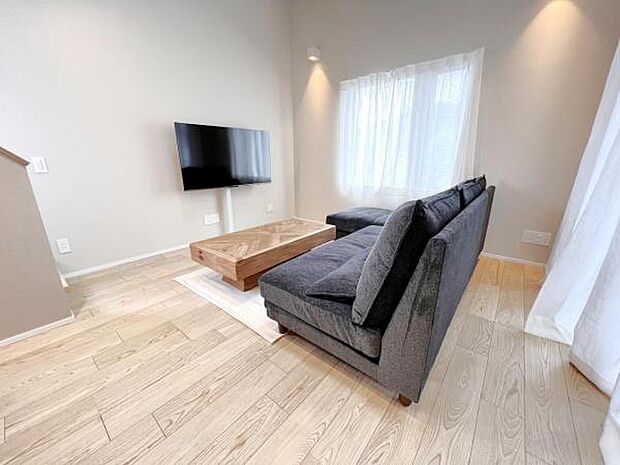 ご家族の温かい時間を演出するダイニングスペースです。